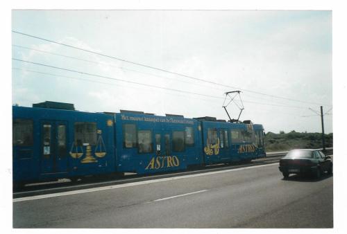 BN tram met reclame van Astro.