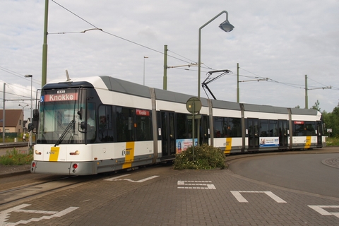 Siemens (uit Antwerpen of Gent) als versterking op de kustlijn.